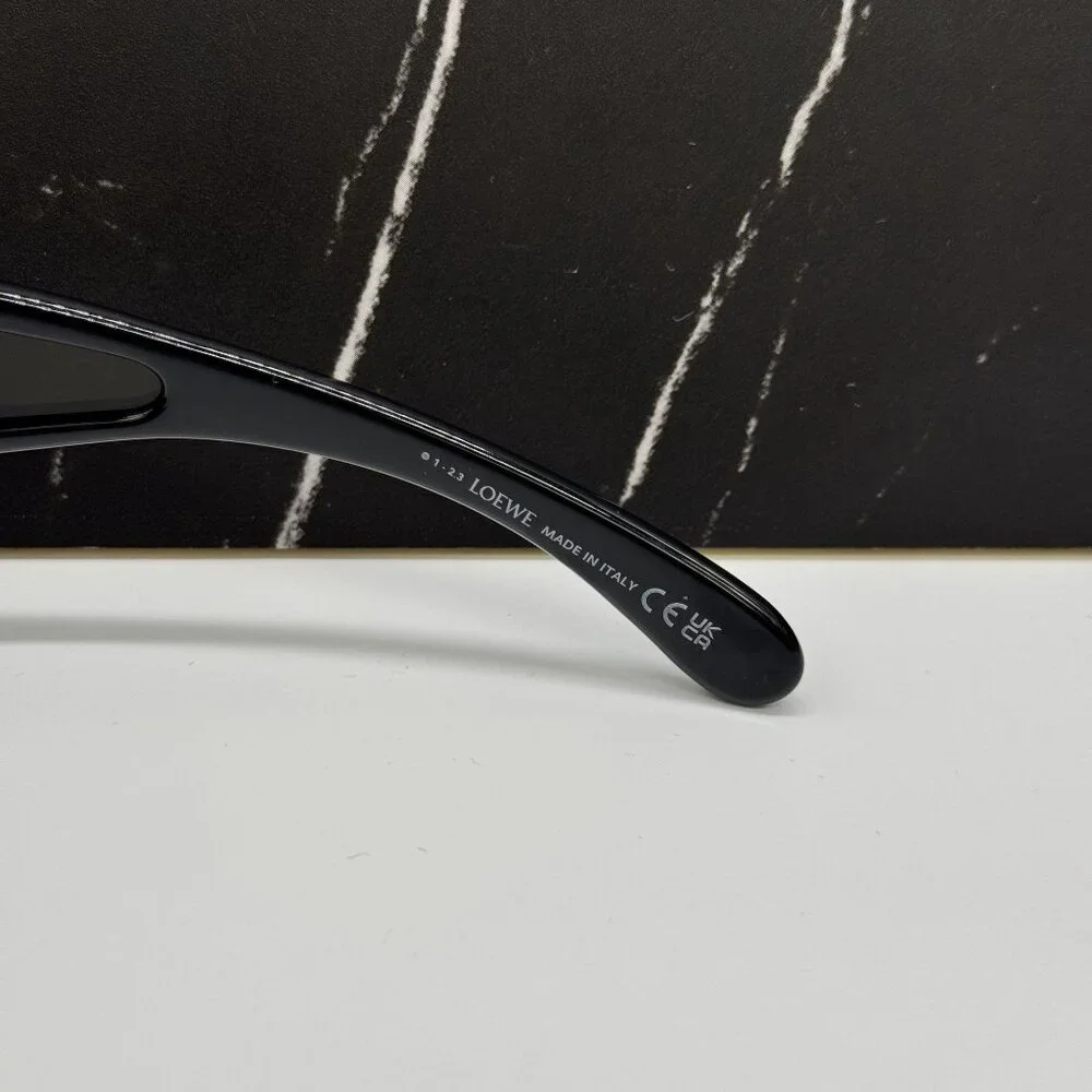 NEW LOEWE LW40131I 01C, SILVER BLACK UNISEX SUNGLASSES LOEWE